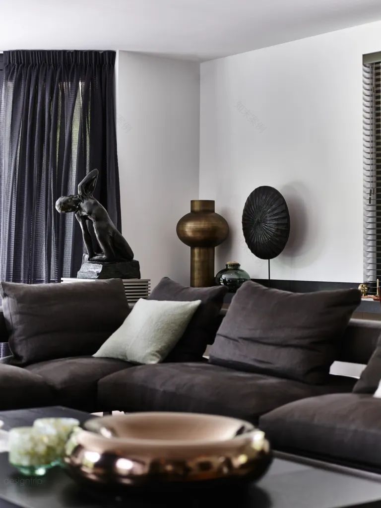 现代极简河畔别墅丨GrantJohnson-67