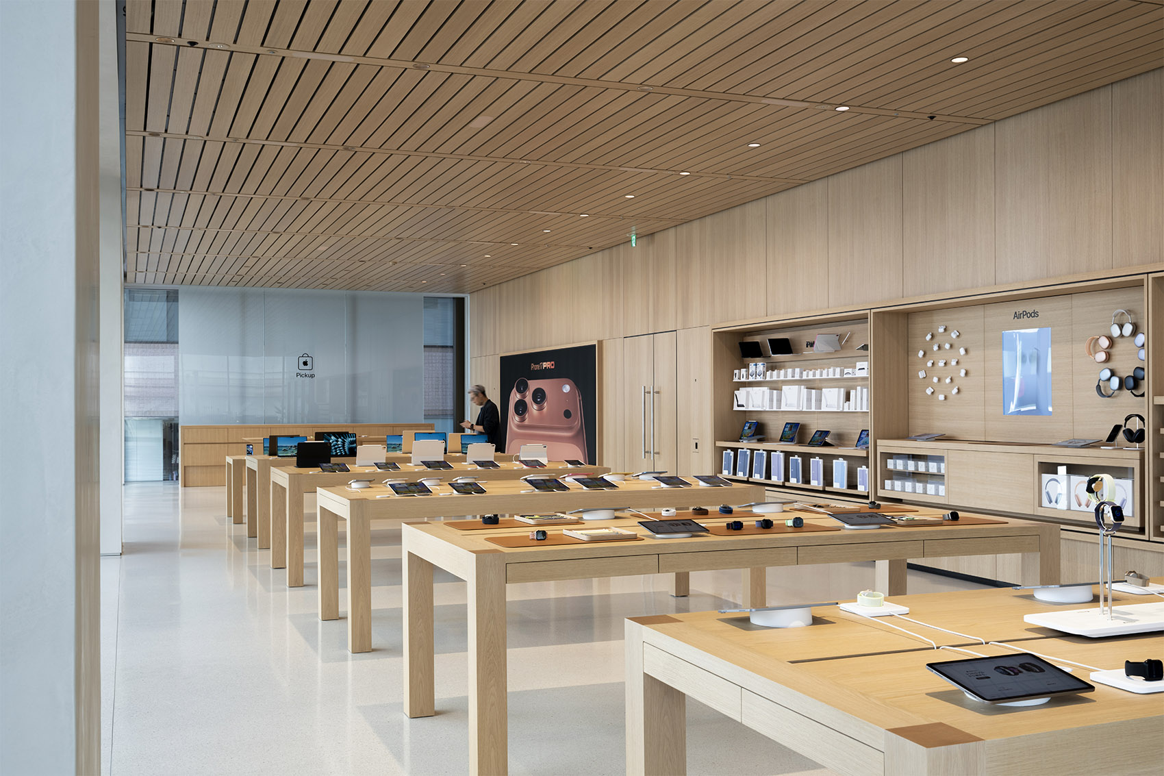 苹果银座店焕新丨日本东京丨Foster + Partners-16