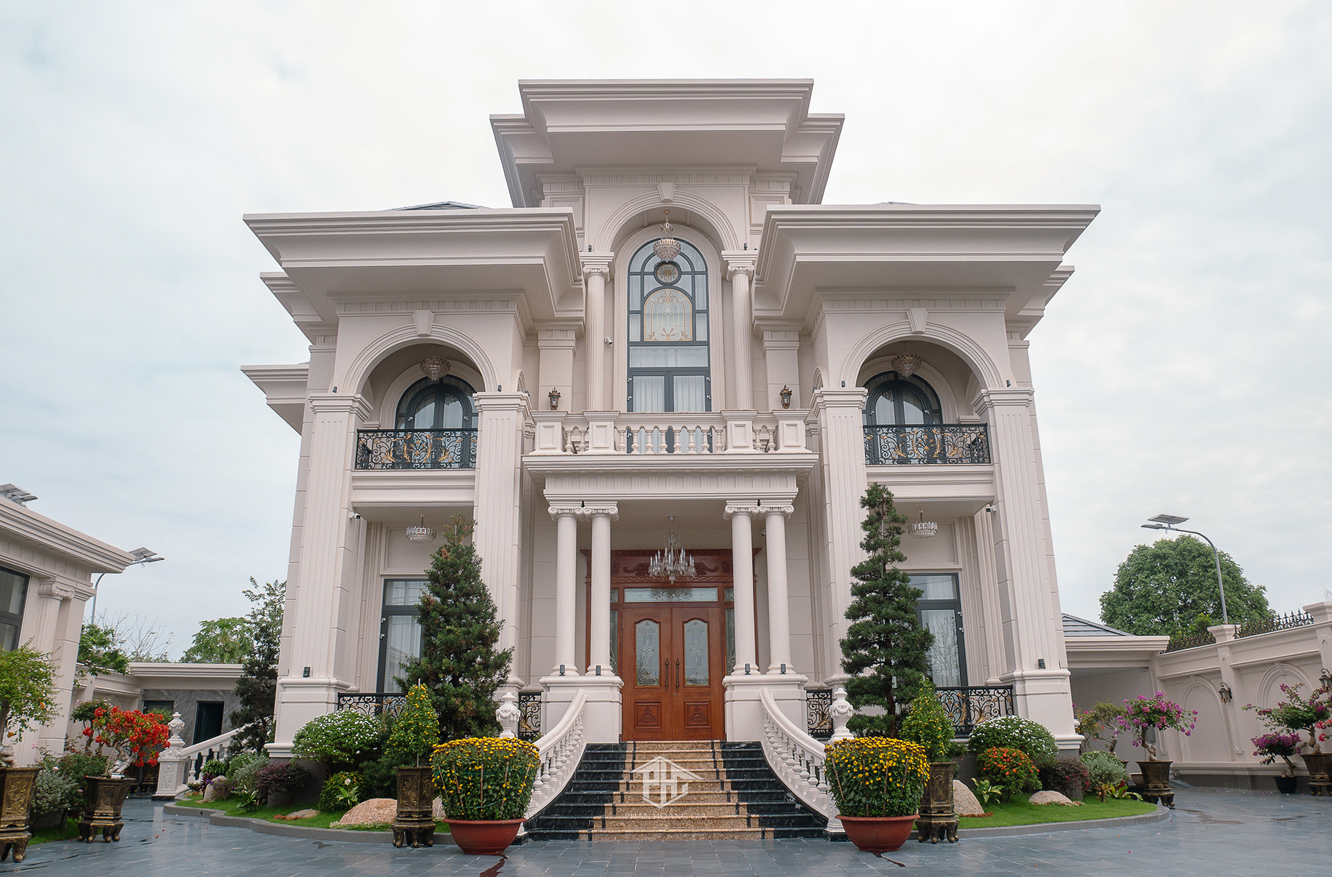 Nội thất biệt thự Tân Cổ Điển - Phan Hoàng Gia-3