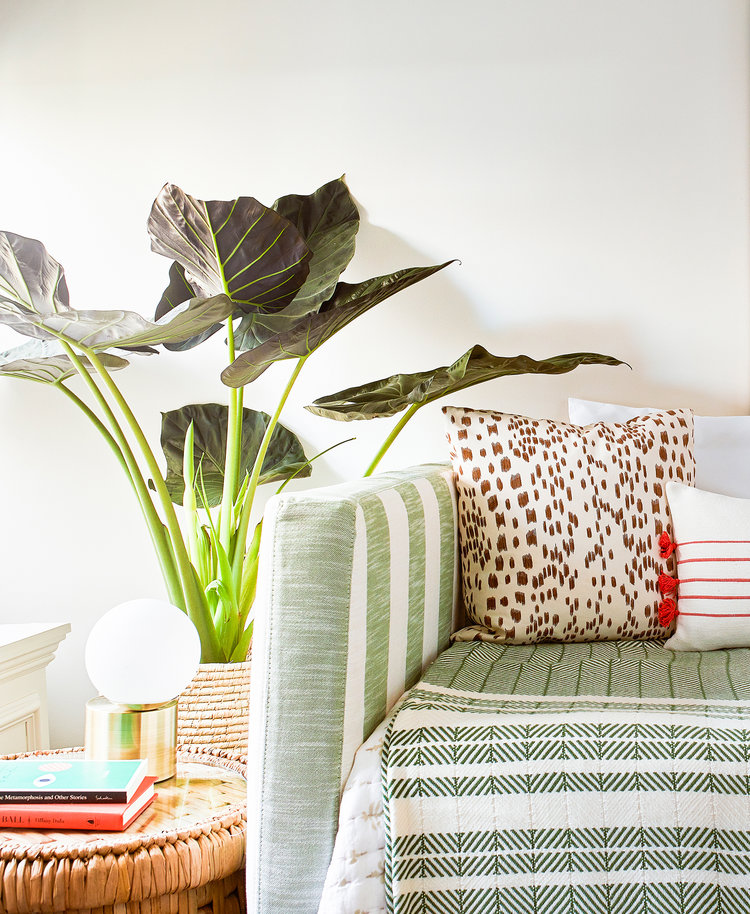 Upper East Side Guest Bedroom Ariel Okin-6