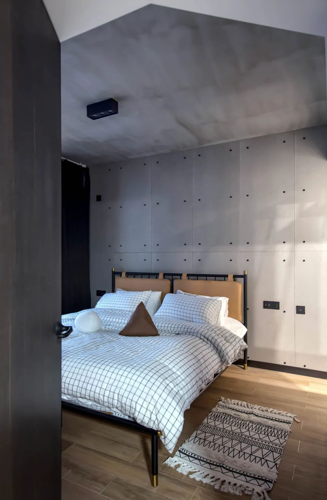 打破常规，动感十足的两居室设计 | 邦辰设计-103