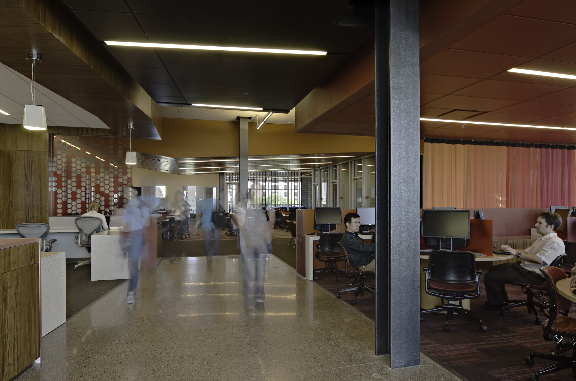 凤凰城 GateWay 社区学院 | 创新建筑融入城市更新-75