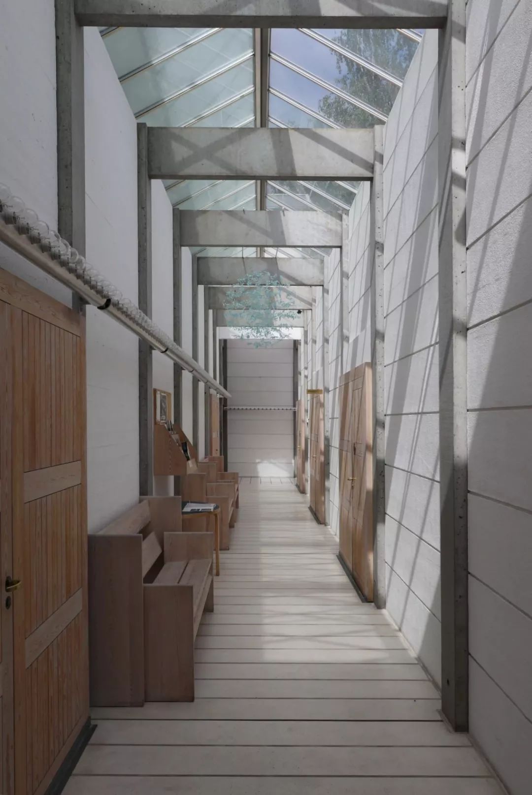 巴格斯韦德教堂 | 伍重的自然与精神空间-39