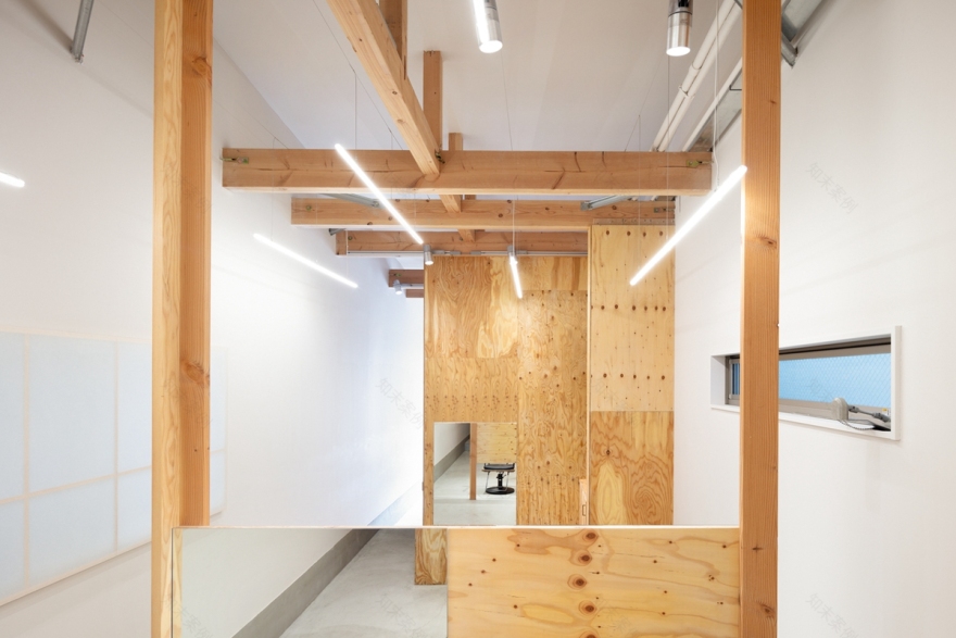 日本大阪 LAND 发型沙龙,狭长空间里的多功能设计-27