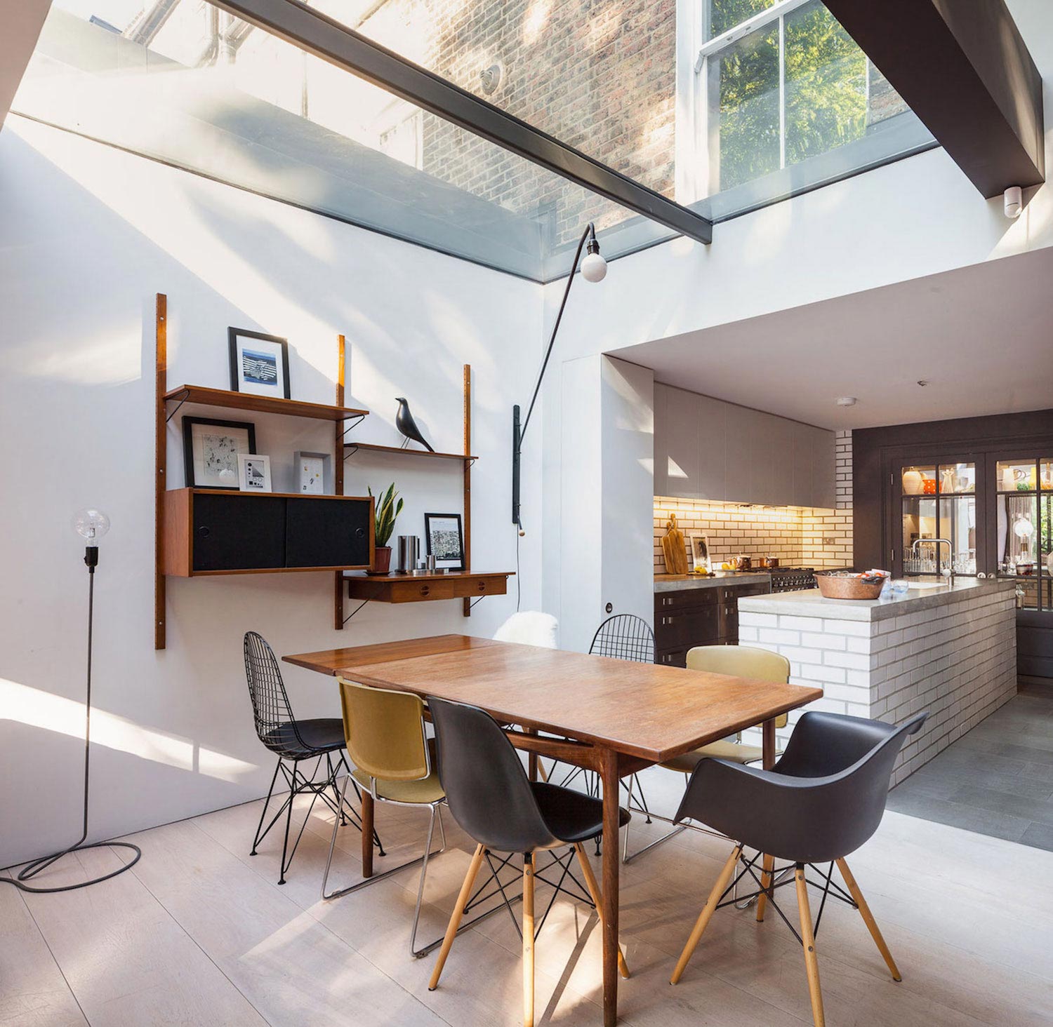 伦敦 30 工作室建筑师打造阳光戏剧性家庭住宅-10