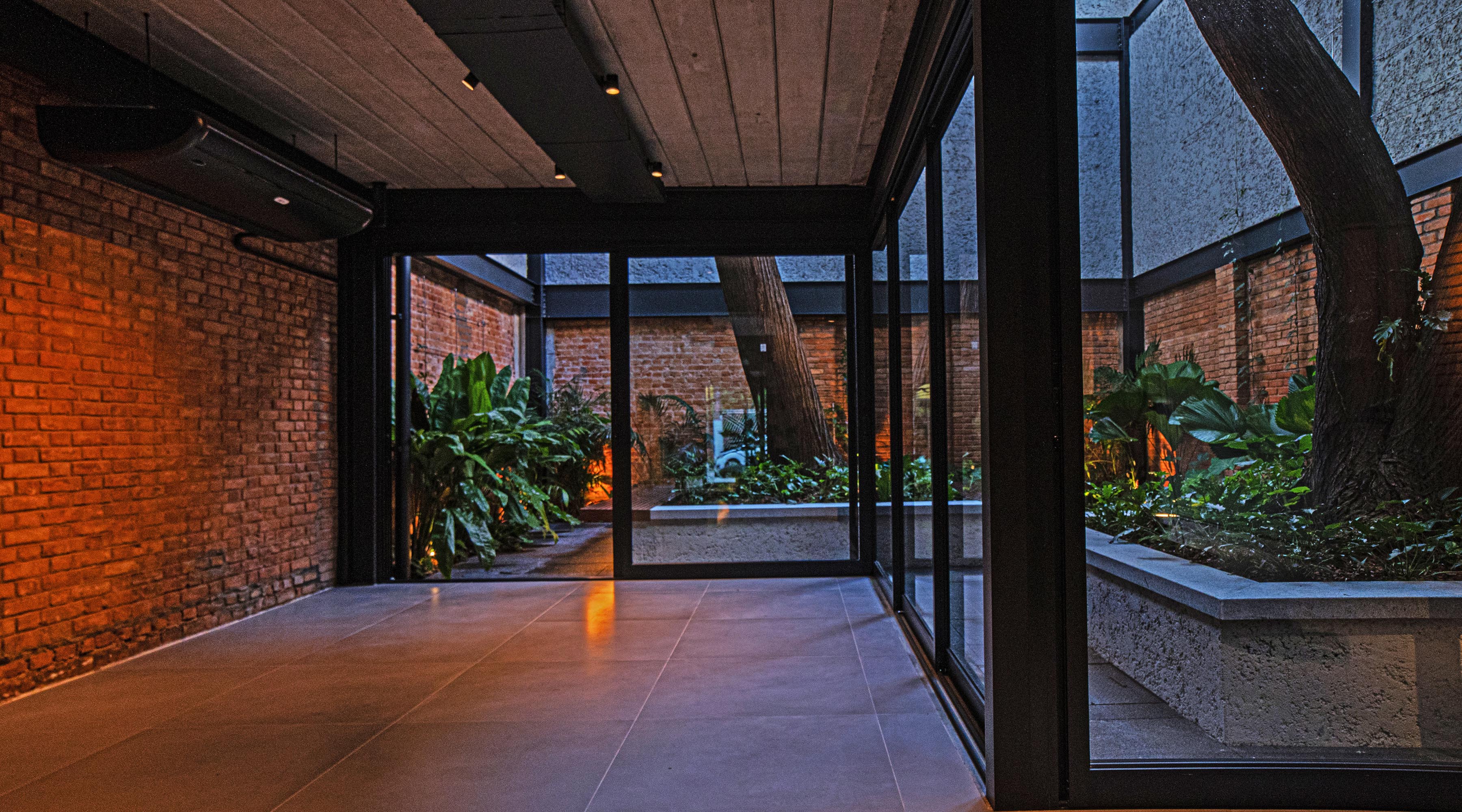 巴西圣保罗市波希米亚风格商业建筑设计丨vasco lopes arquitetura-39