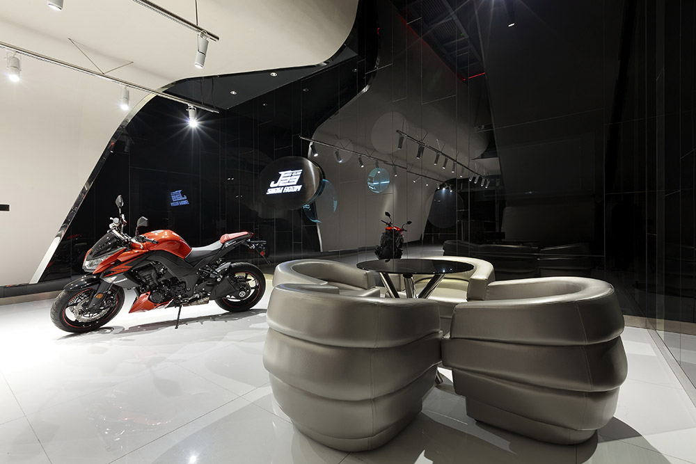 汽车主题会所-13