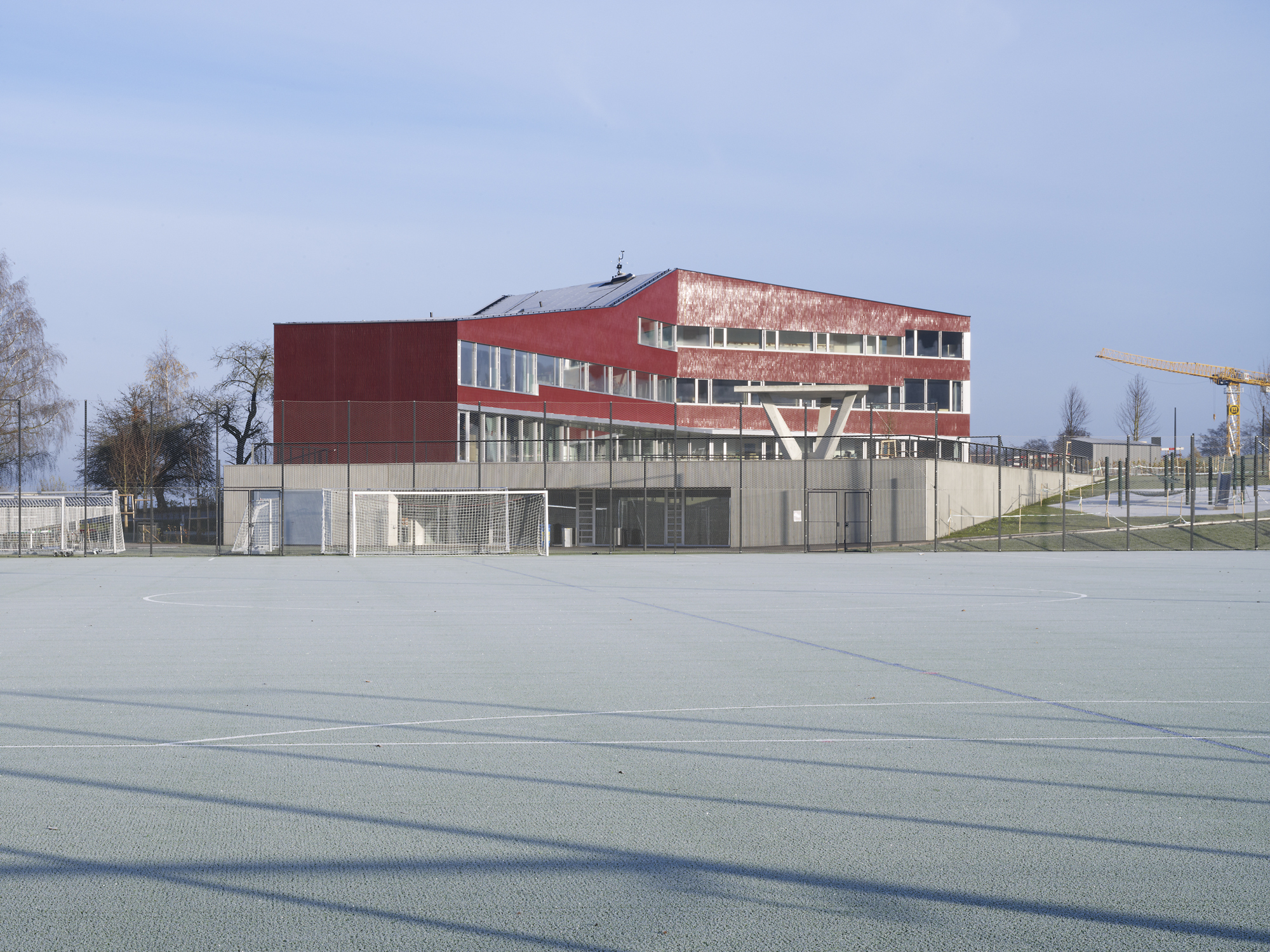 NiederwangenRied 学校和运动场丨瑞士丨BüningPfaue Kartmann Architekten-28