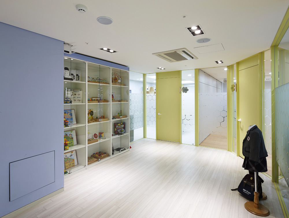 250 平亲子乐园 | 温馨舒适的现代设计-16