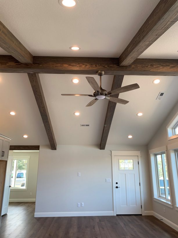 5个带居住空间的RV车库设计案例-36