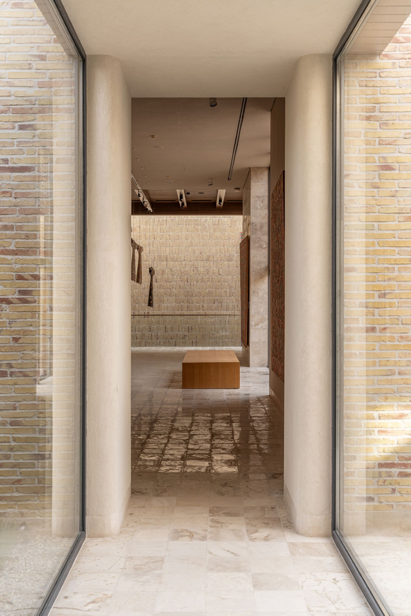 玛迪娜·卡西姆巴耶娃博物馆的苏扎尼刺绣品丨乌兹别克斯坦塔什干丨ARC Architects-26