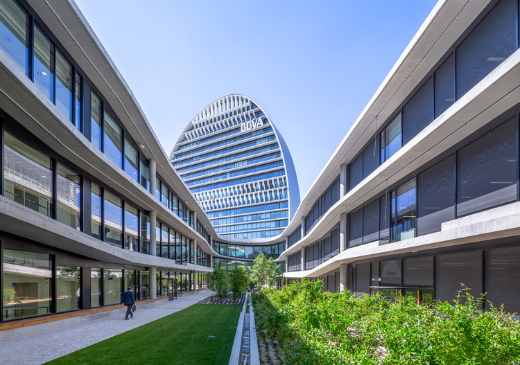 BBVA Headquarters  Herzog - de Meuron-3