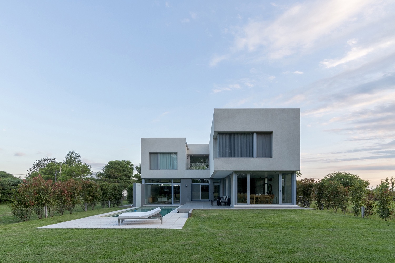 Modern House in Which every Unnecessary Element has been Eliminated-39