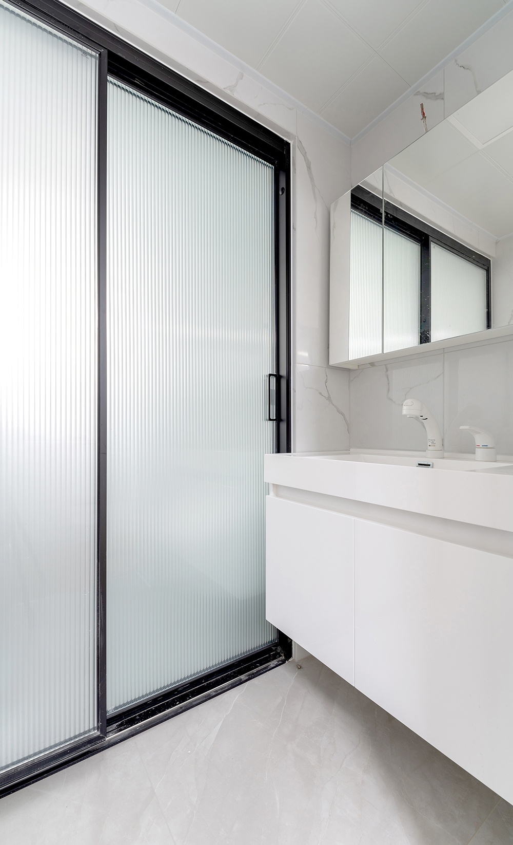 舍弃多余装饰，104㎡适老化简约风，重新定义退休生活本质-24