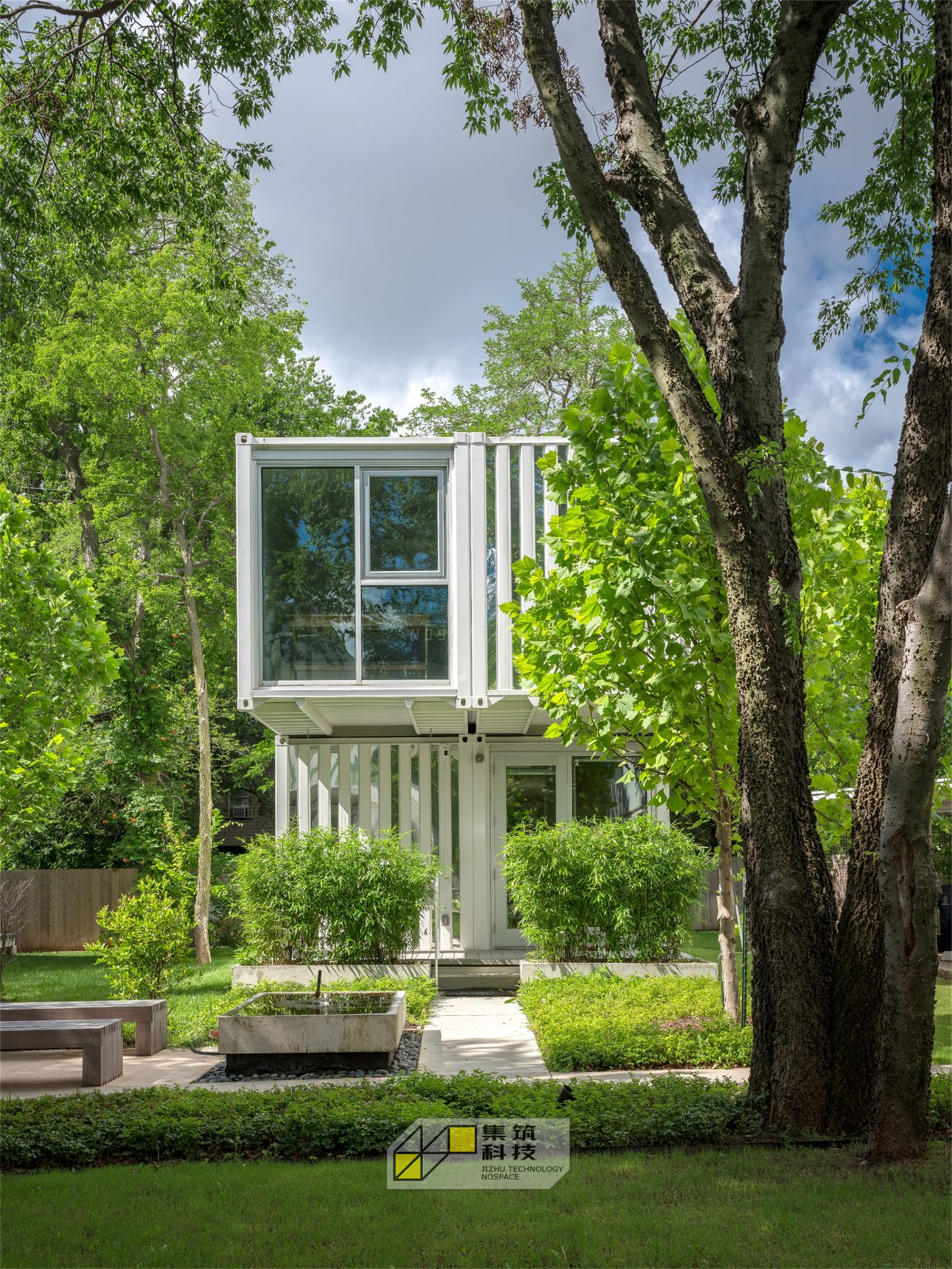 松鼠公园纯白镜面集装箱民宿丨美国俄克拉荷马城丨AHMM 建筑事务所-33