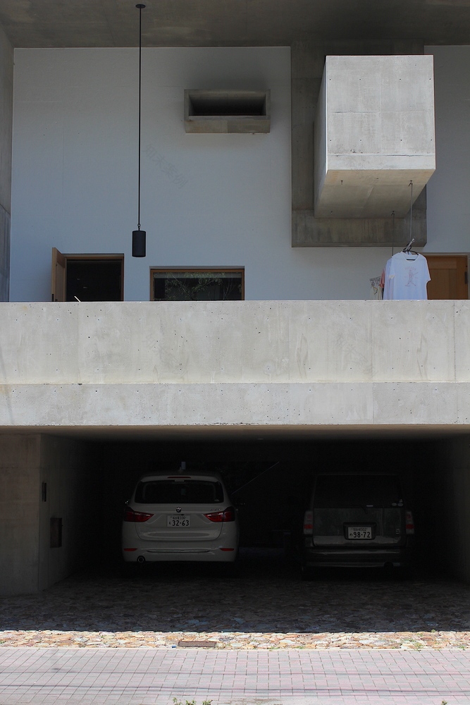 日本名古屋城堡附近的螺旋木质楼梯住宅-28