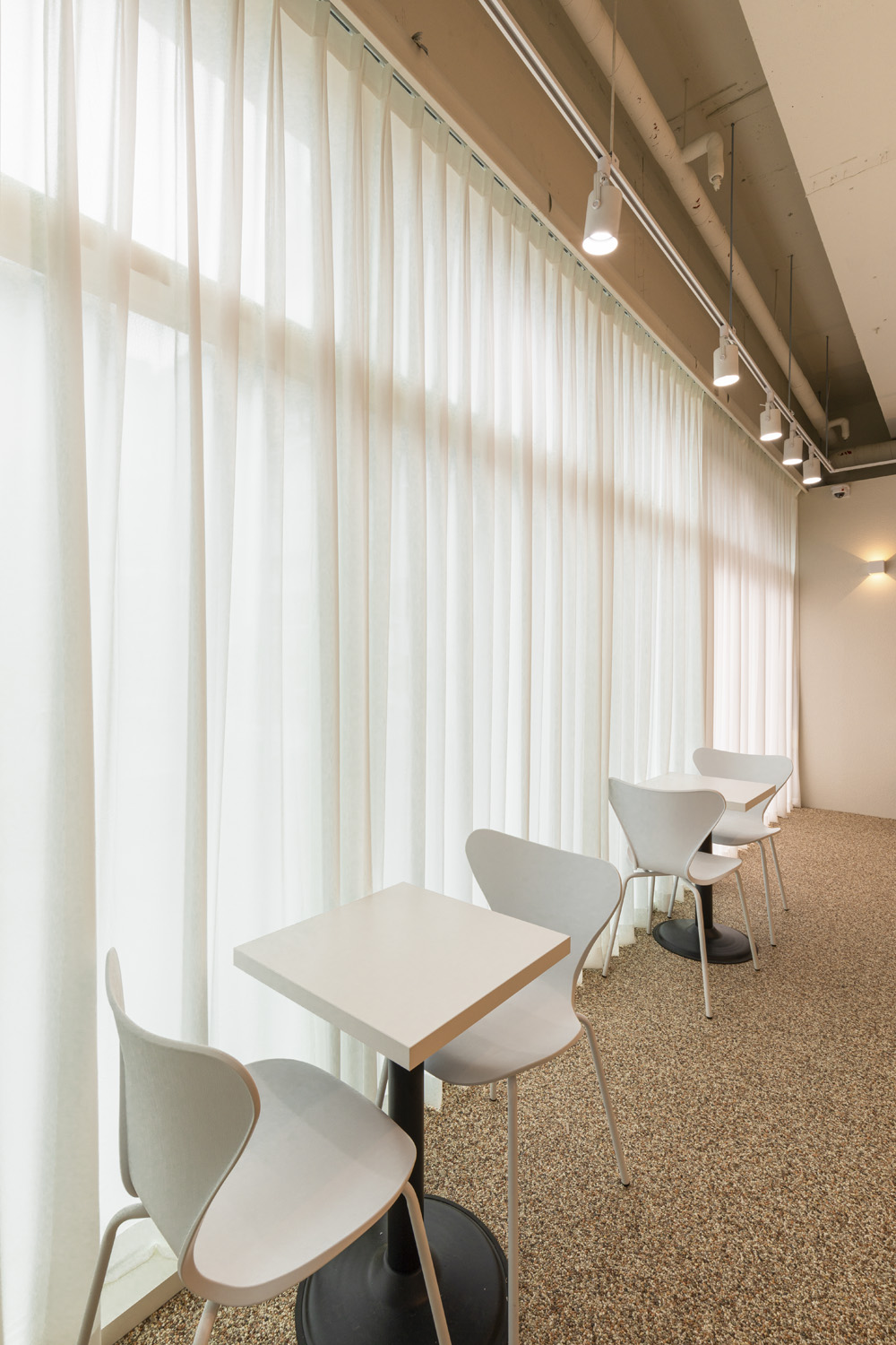 12 平超小户型，白色木纹打造极简舒适空间-12