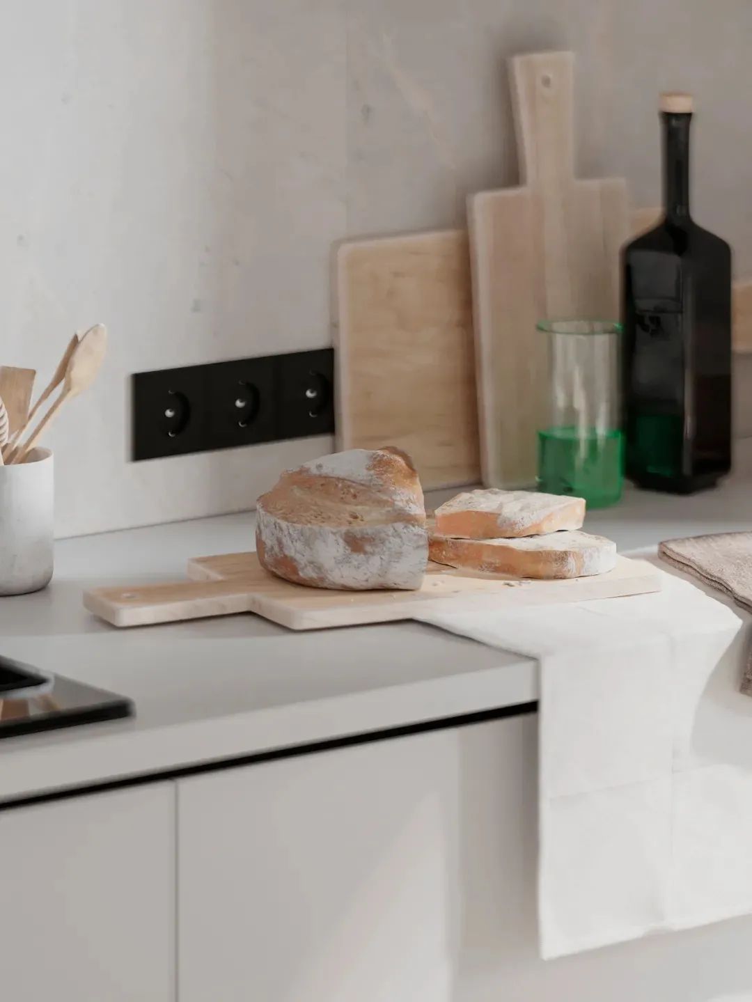 75㎡简约原木高级黑,年轻夫妇的完美之家丨Tomkin Design-28