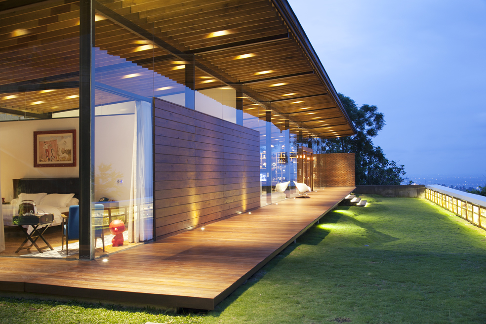 灵活高效的小型生活工作住宅-47