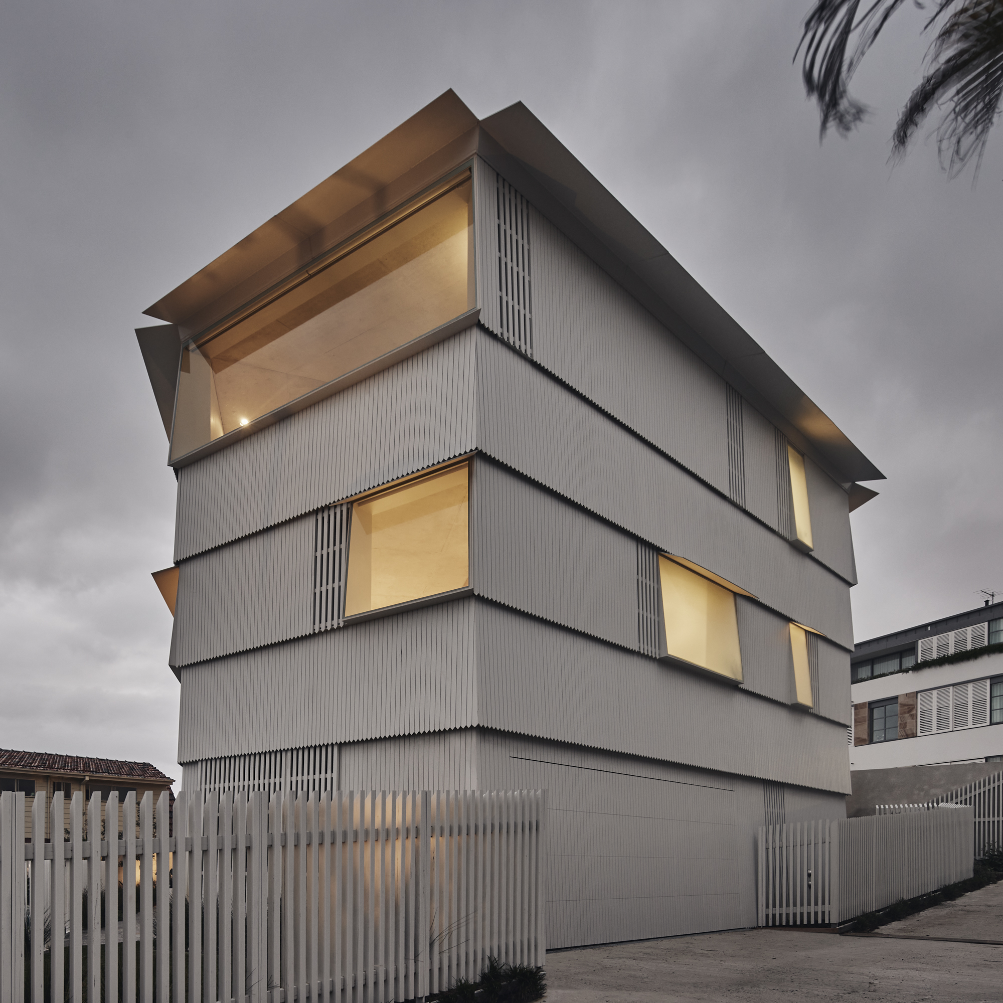 悉尼 Vaucluse 的"船板屋" | 巧妙利用规划限制,融入美景的设计惊喜-55