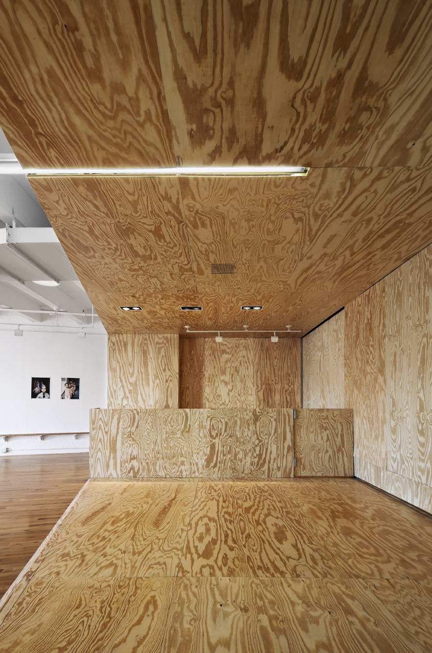 摄影工作室 | 空的艺术木箱与光影的互动-9