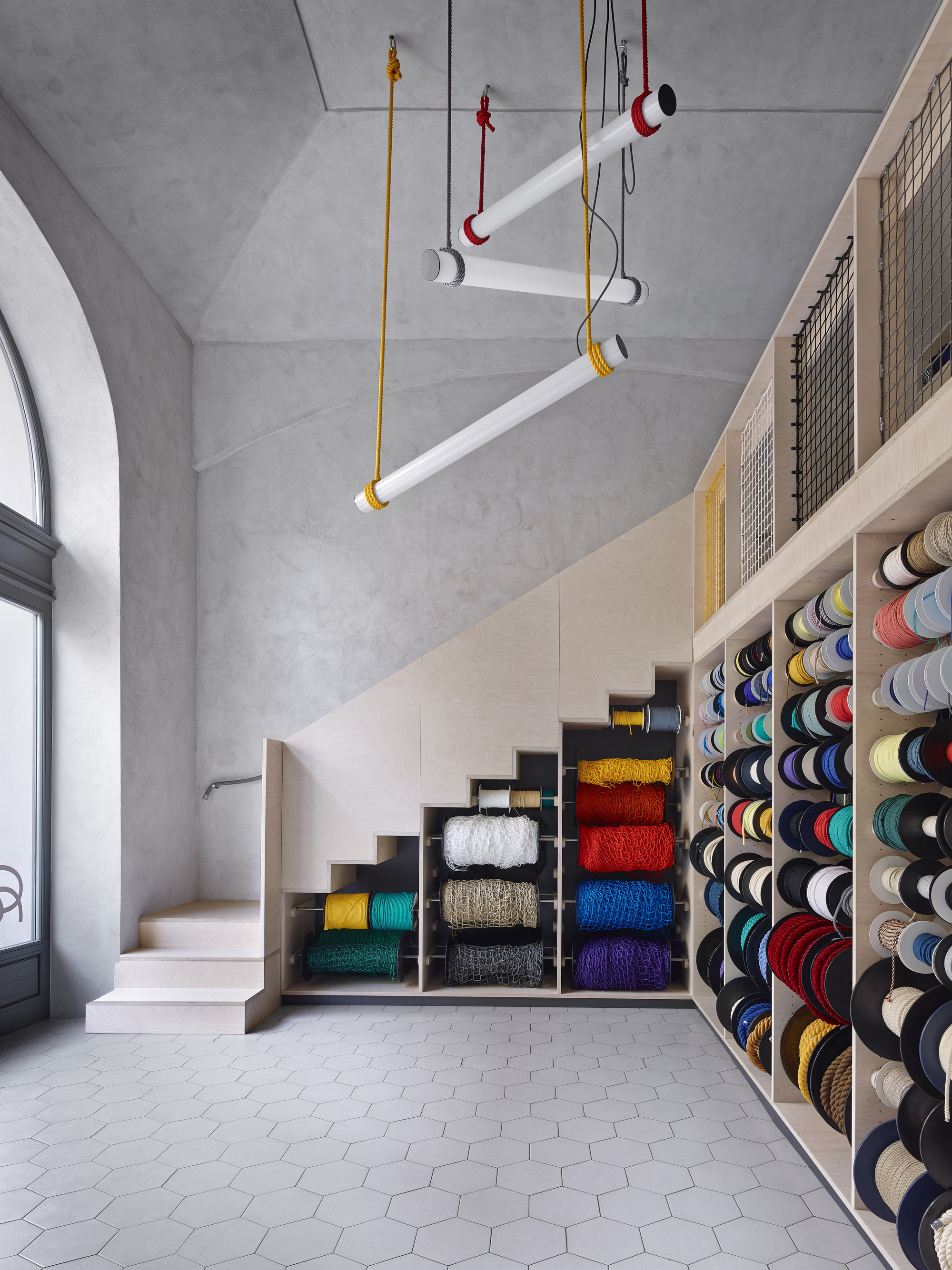 Rope Shop Ujezd · 恢复百年公寓底层的绳店风采丨意大利布拉-19