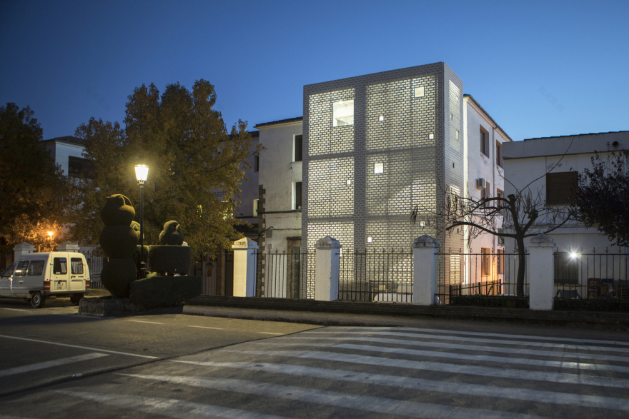 Francisco Parras 学校紧急楼梯改造丨西班牙丨DUNAR arquitectos-20