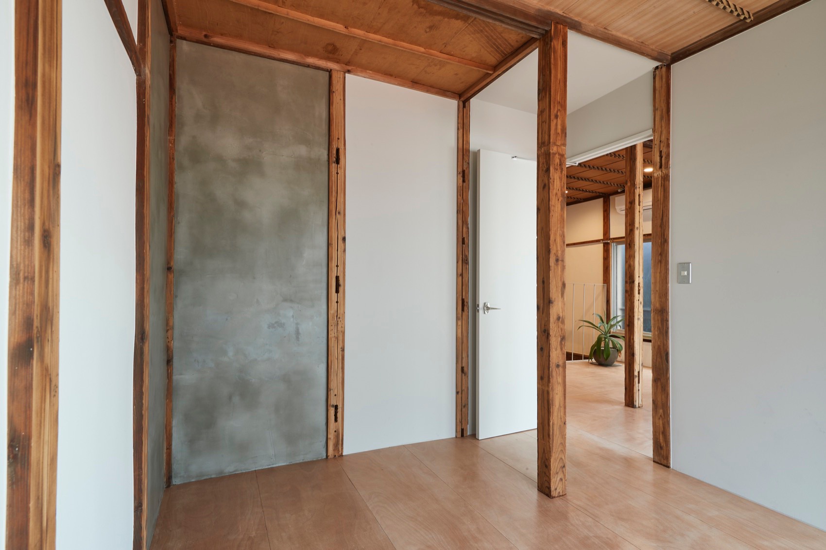 荒川之家，东京 / ROOVICE-128