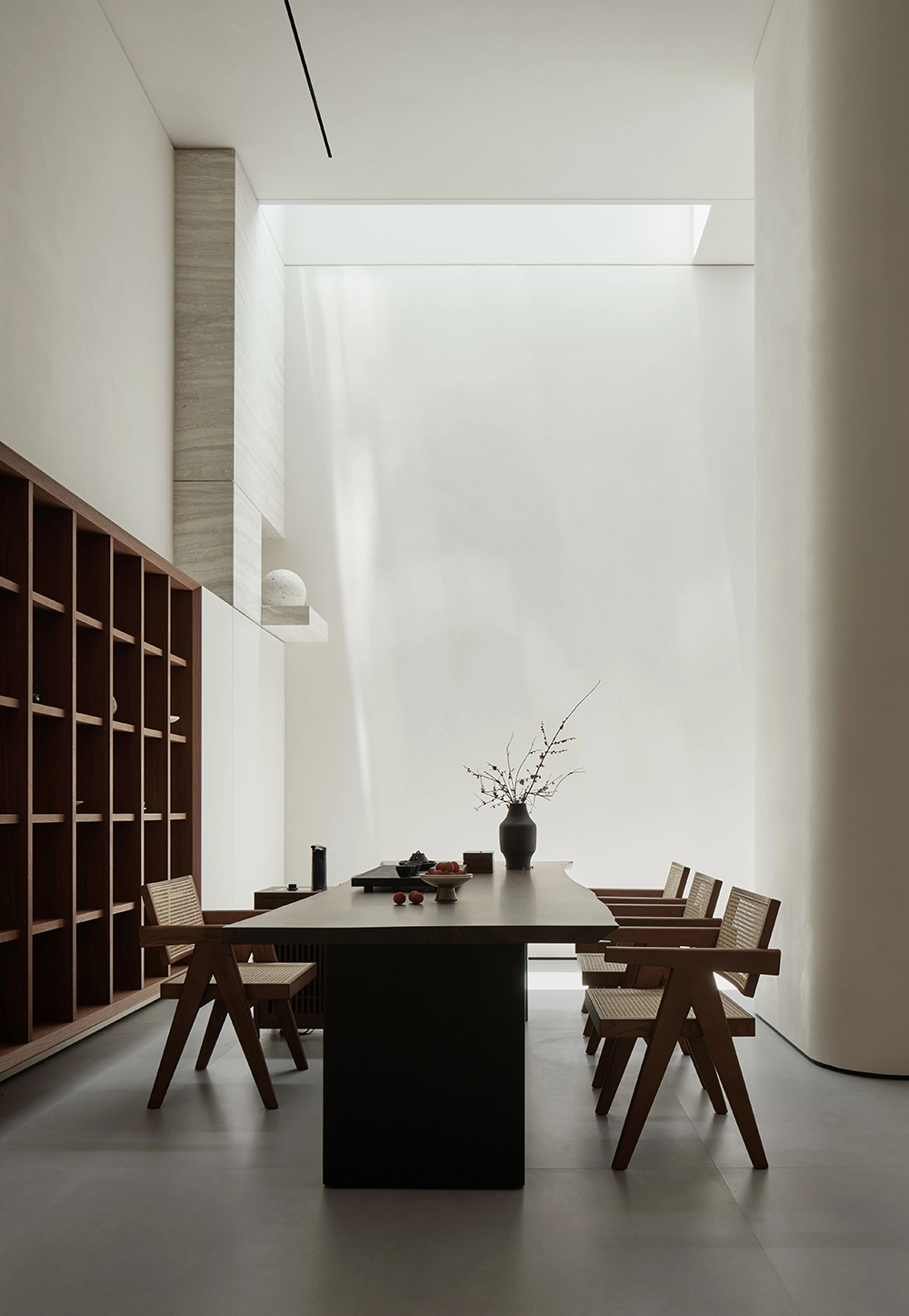 私宅丨400㎡诗意别墅：纯净如简，自然而然_20251021-15