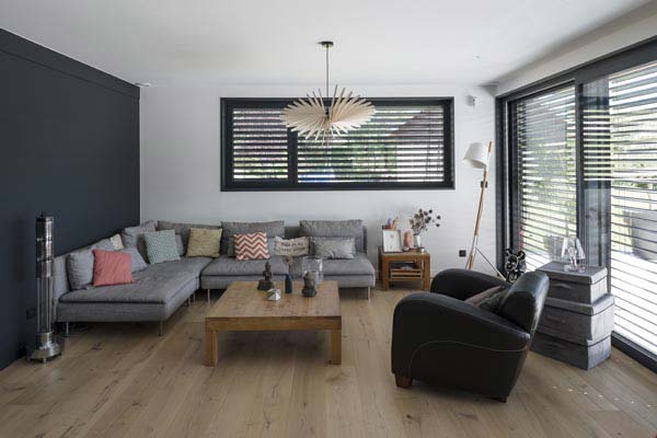 明亮的木质房屋丨Tangentes事务所建筑师Vessela Georges-21