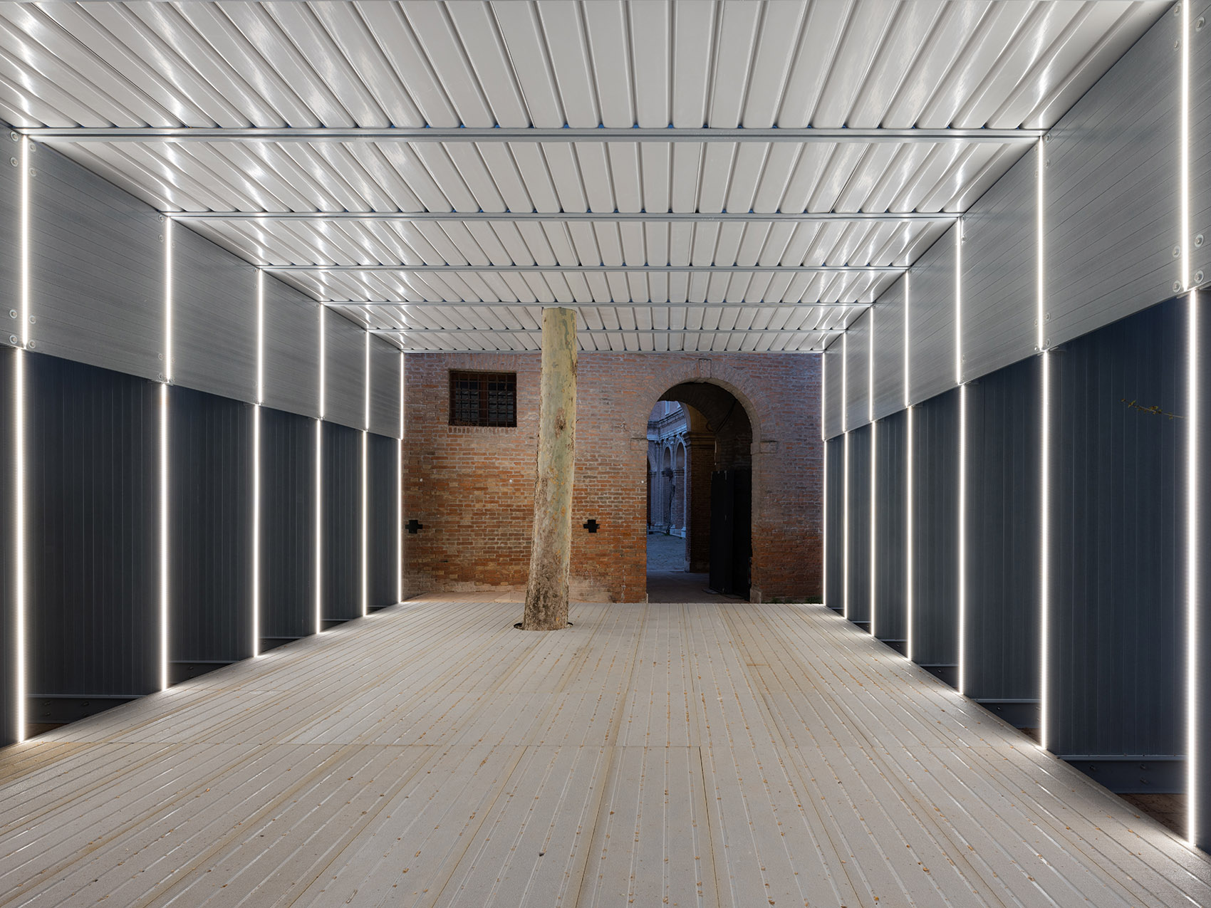 LightMotiv展亭，意大利威尼斯 / Davide Del Sante 和 Damiano Mazzocchini -24