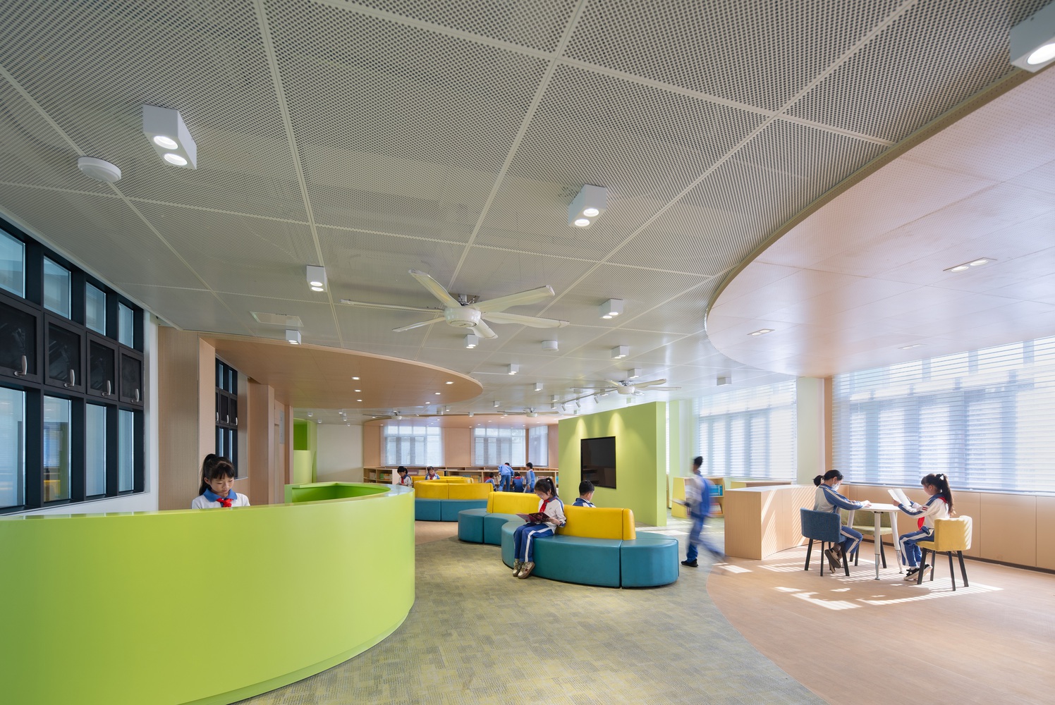 深圳坪地六联小学节能改造丨中国深圳丨中建科工,直行设计,建学建筑-33