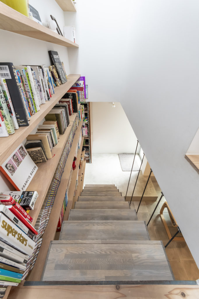 土地の記憶を継承しつつ街とつながる街と家族がほどよい距離感でつながって暮らす | Architecture | 100%LiFE-10