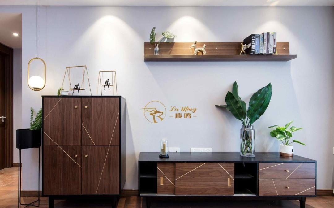 轻奢之家 | 时尚铆钉沙发搭配实木茶几,打造静谧美丽空间-15