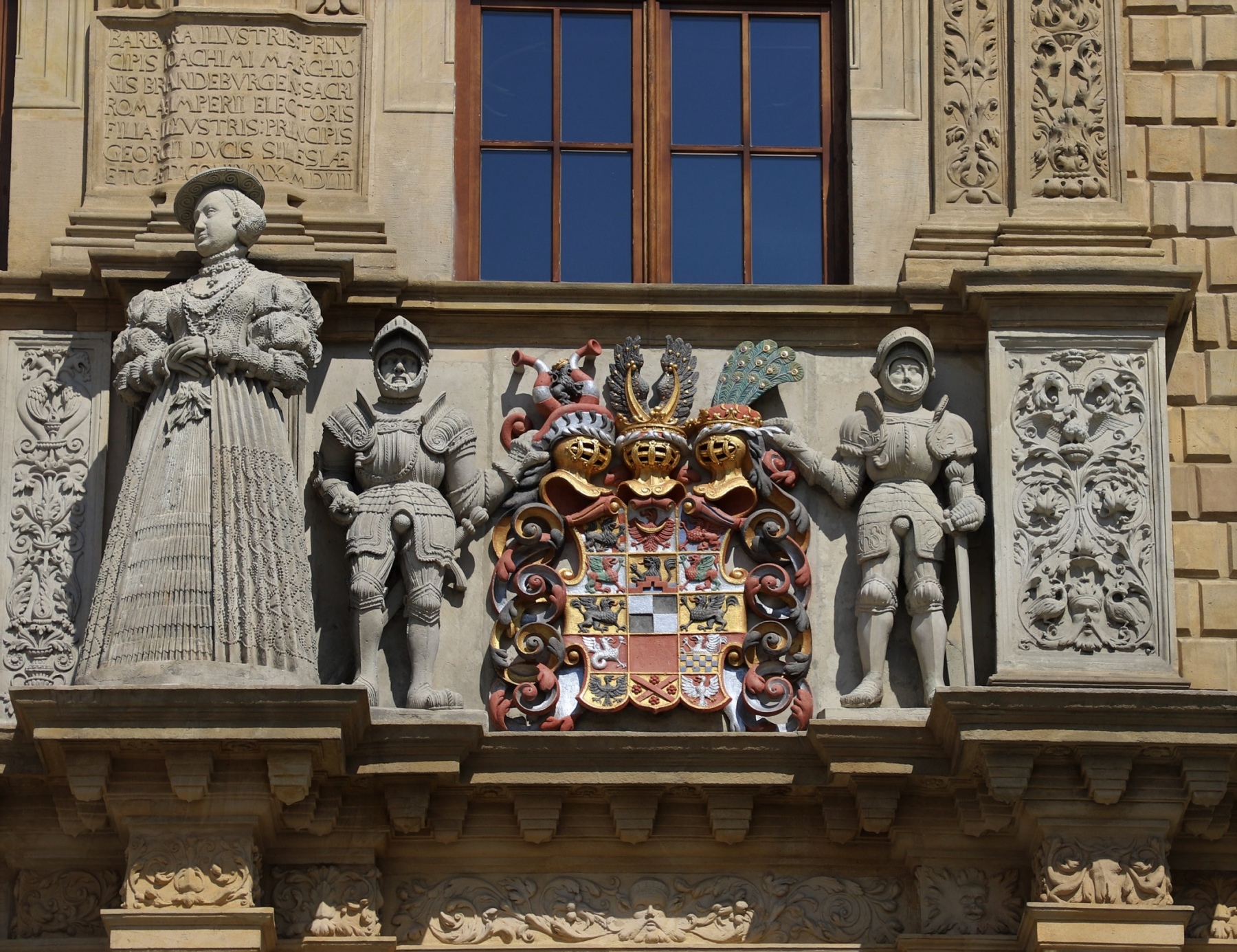 Brzeg市Piastów Śląskich城堡入口大门修复项目-0