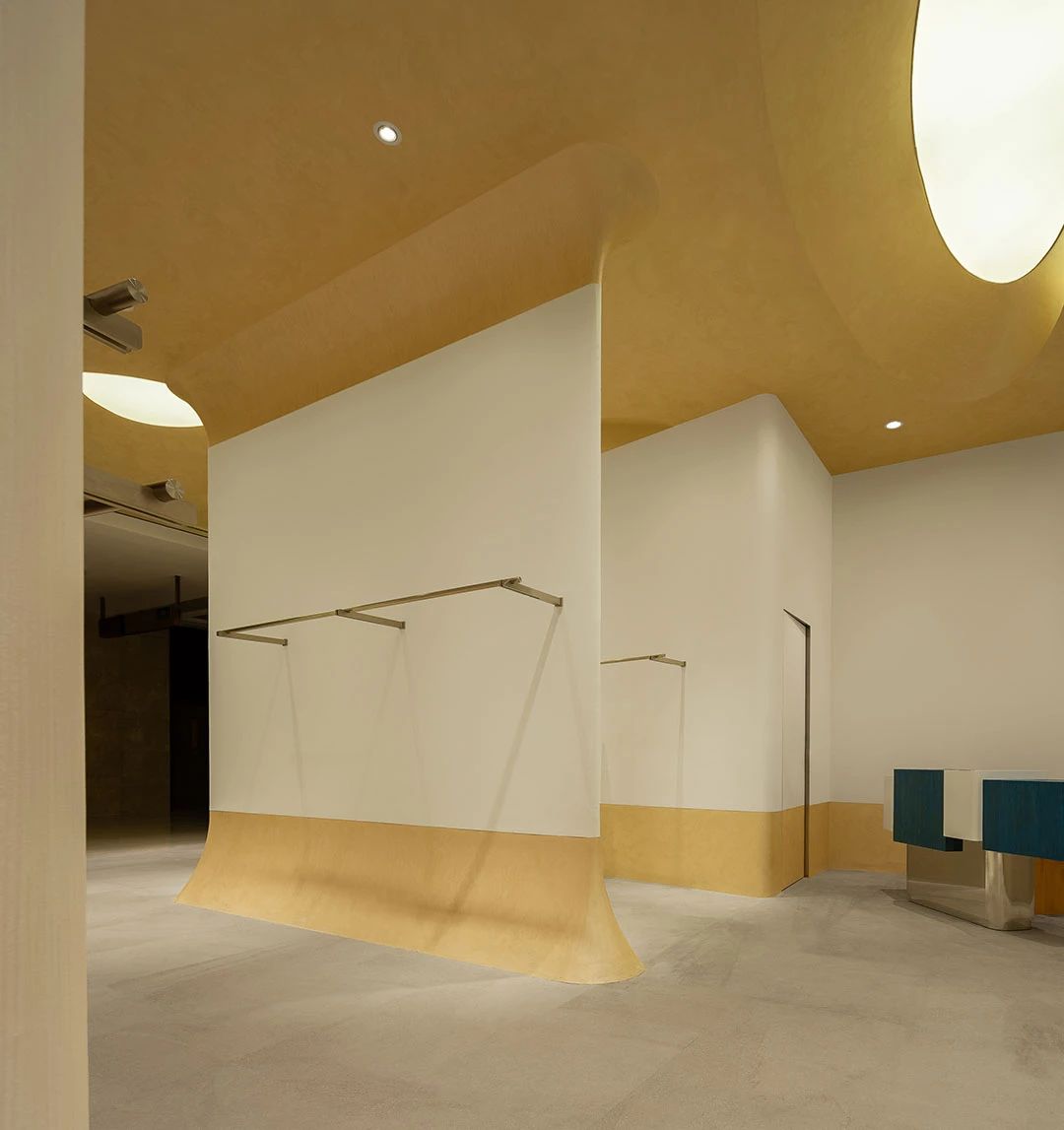 上海 KANIN KONGE 服装店丨中国上海丨弹性工作室-23