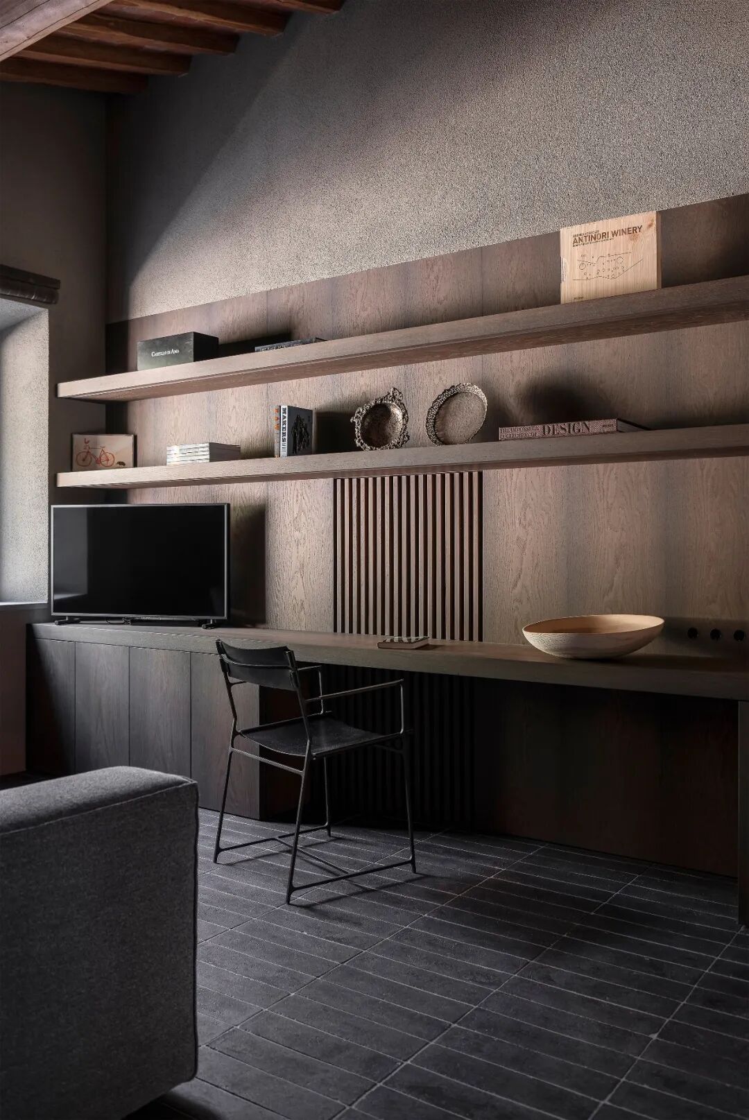 卡萨拉斯玛格丽塔斯公寓（Casa常见指房子、公寓等，由于缺乏更多背景信息，一般以公寓来常见处理，但根据具体场景这里也可能表示其他场所；Las Margaritas音译过来是拉斯玛格丽塔斯 ，它可能是具体的人名、地名等，可根据实际情况进一步确认指代对象及更合适的译法，如果是酒店、度假村等也可纠正信息重新让我翻译 ）丨哥伦比亚丨Trópico Arquitectura-82