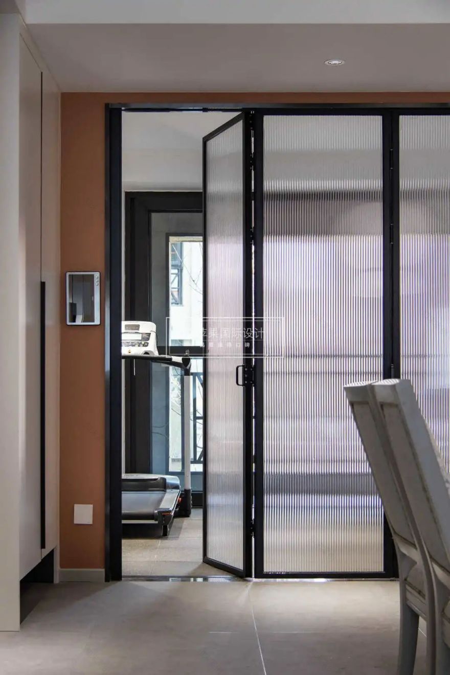 打破常规的色彩之家·现代风格设计案例丨紫苹果装饰集团-43