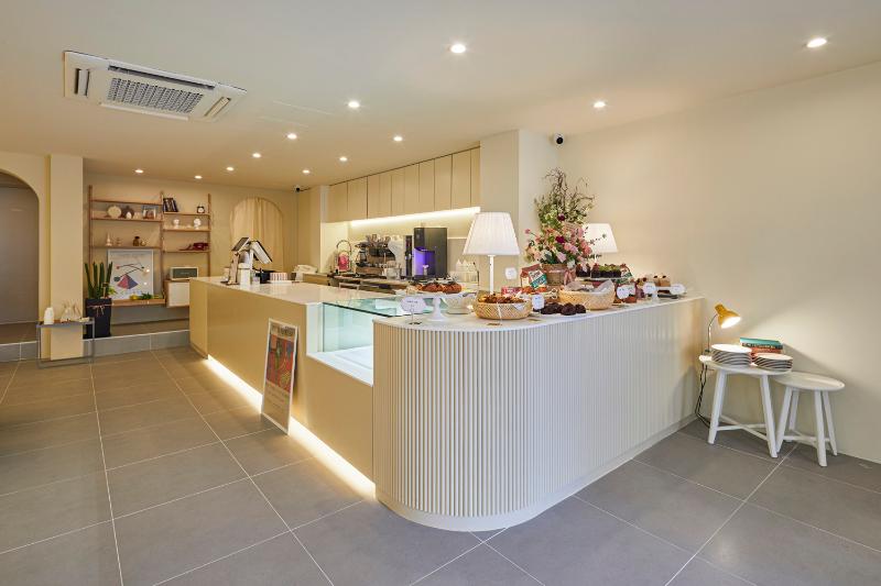 简约风 27 平米咖啡厅设计 打造温馨空间-11