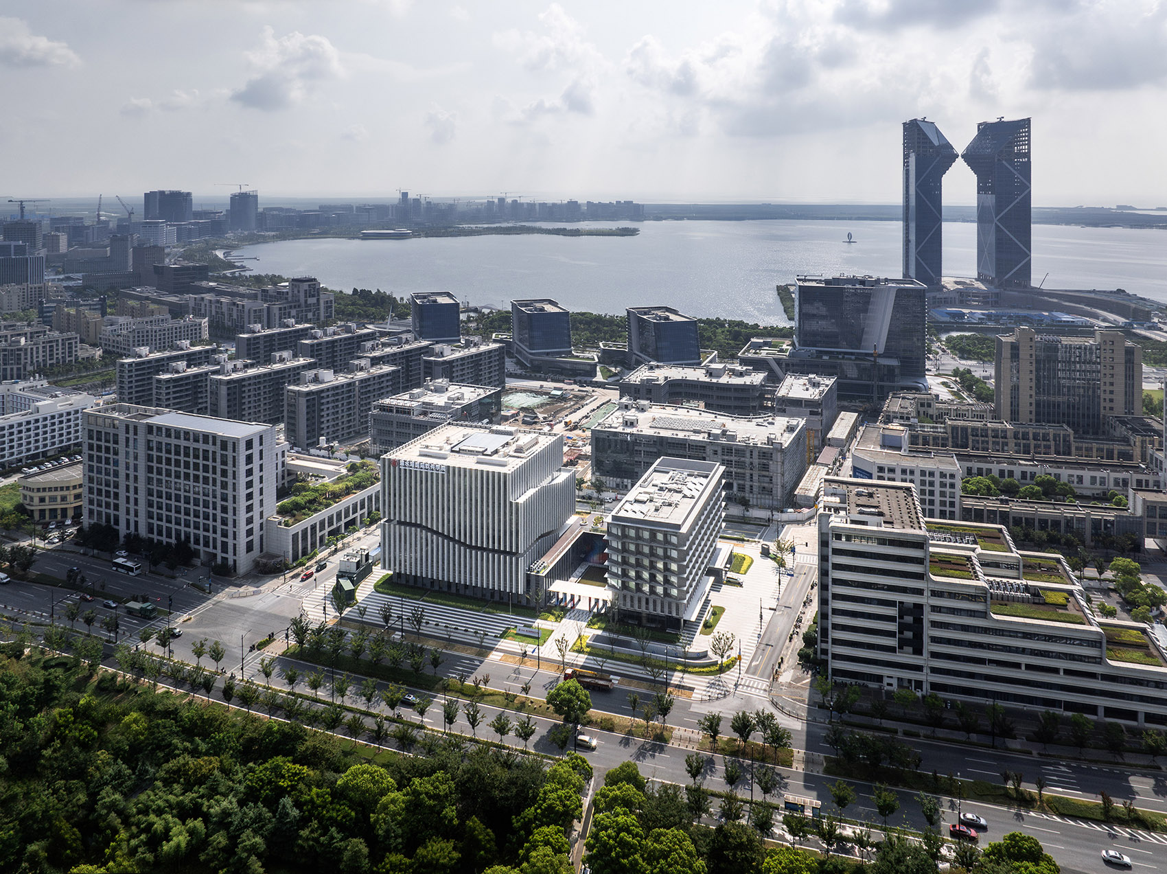 上海华东师大滴水湖国际软件学院丨中国上海丨EID Arch姜平工作室,华建集团华东建筑设计研究院-3