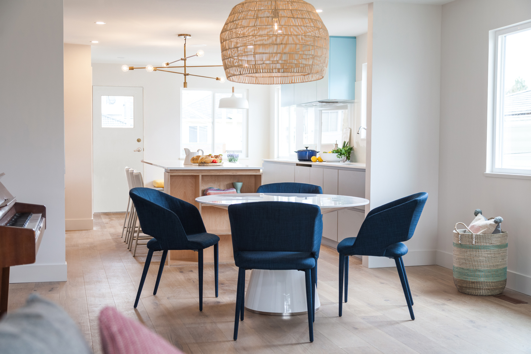 温哥华 Lam Residence 现代住宅设计-8