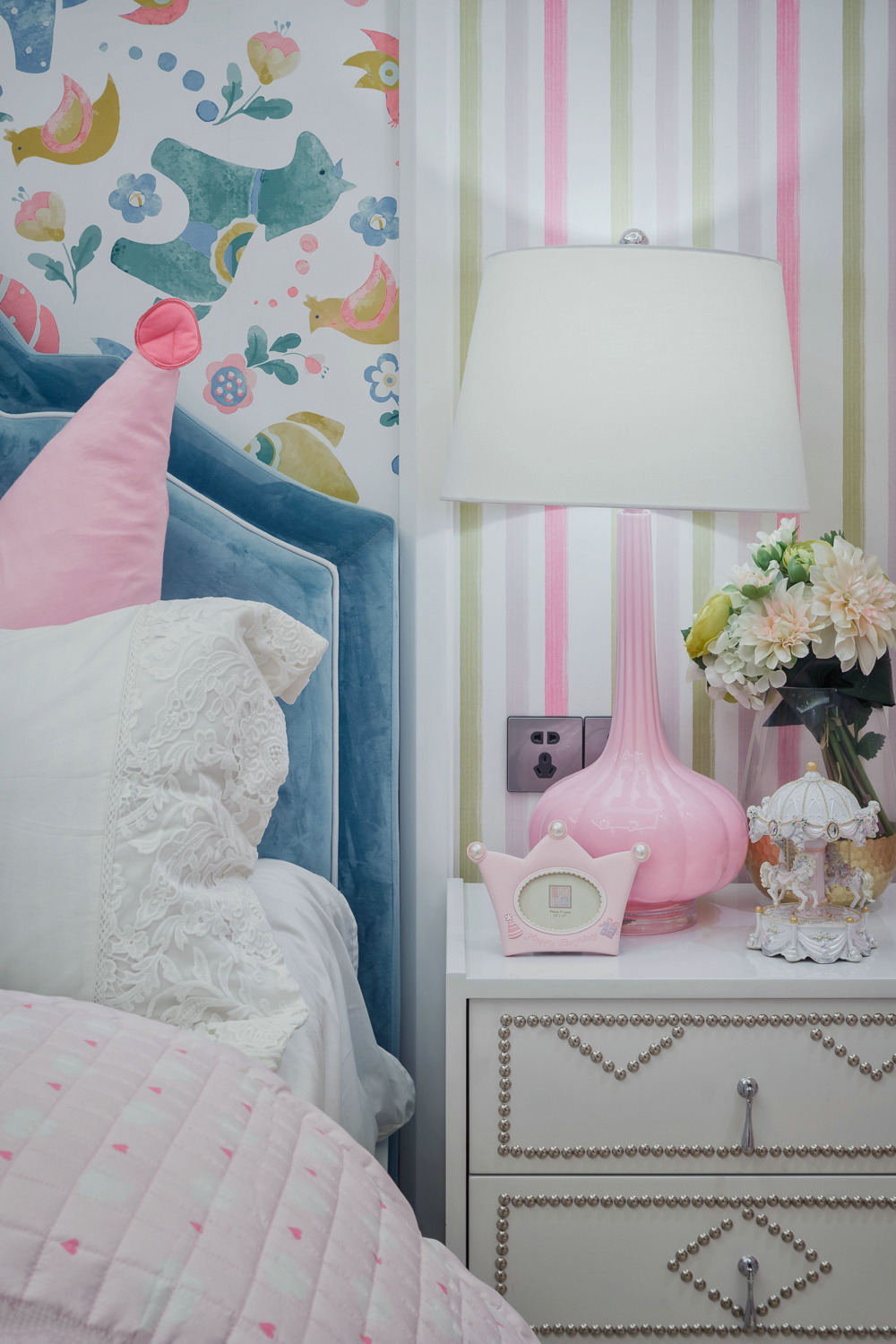 成都融创观玺台高层样板间-20