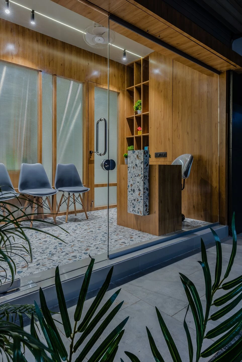 Ekdant 牙科护理诊所丨印度丨devanshi-14