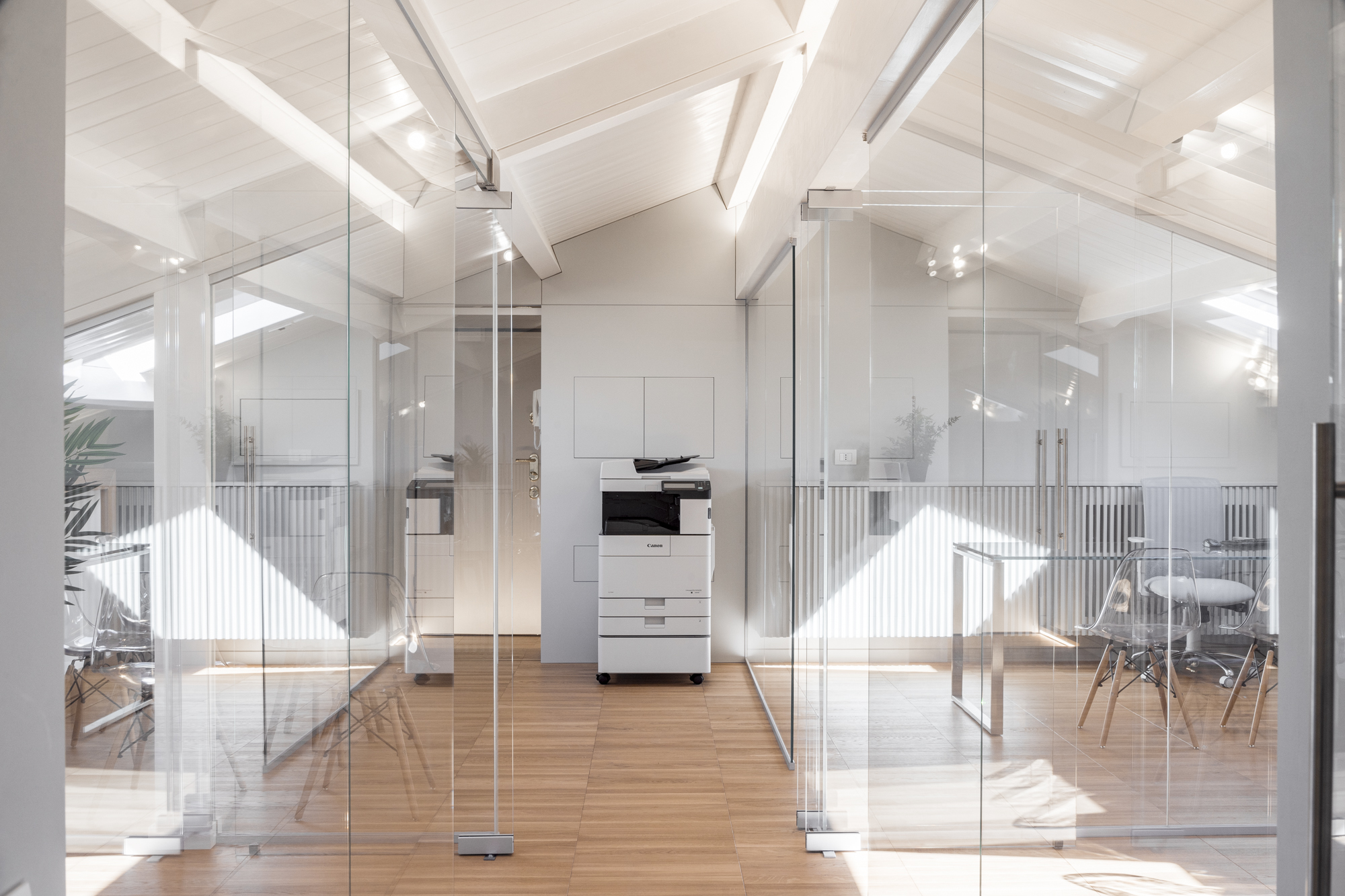 萨萨里历史中心阁楼办公室设计丨意大利萨萨里-19