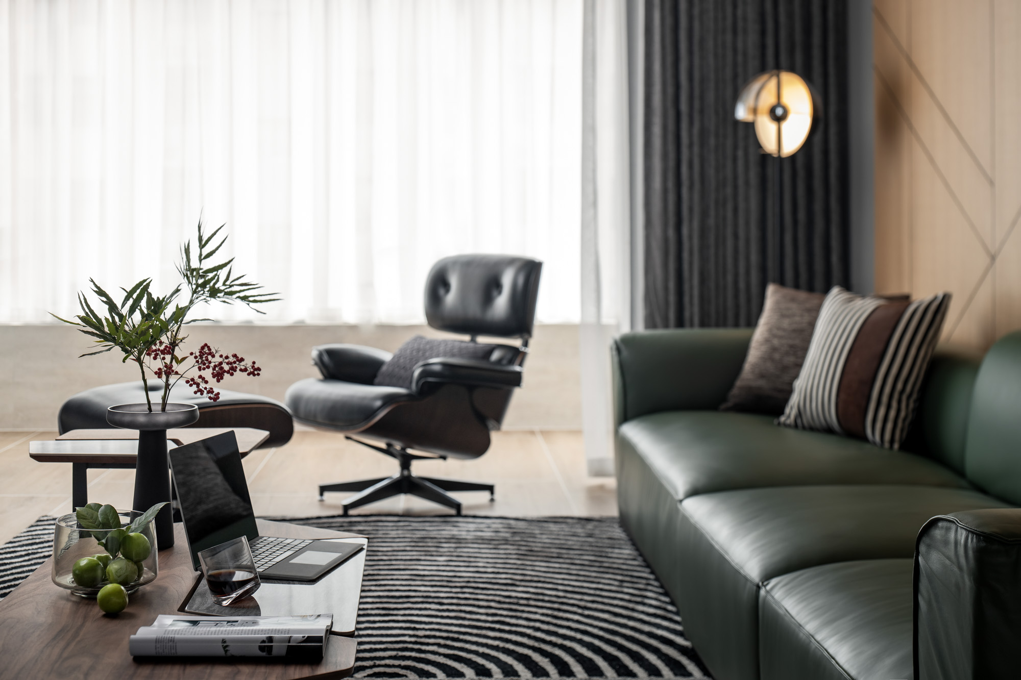 职场女性独享的 160 平米实用美学空间-17