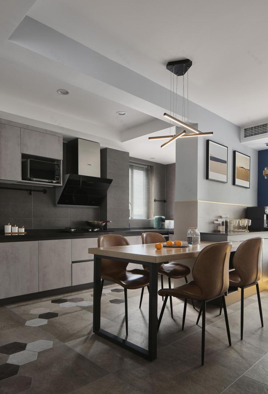 三口之家舒适实用的家居设计-21