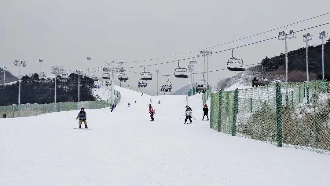 雪中温泉与滑雪的团队建设之旅丨中国北京-6