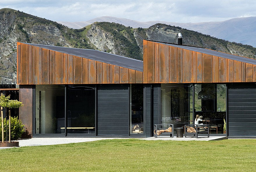 Sawtooth House Overlooking the Shotover River, New Zealand-28