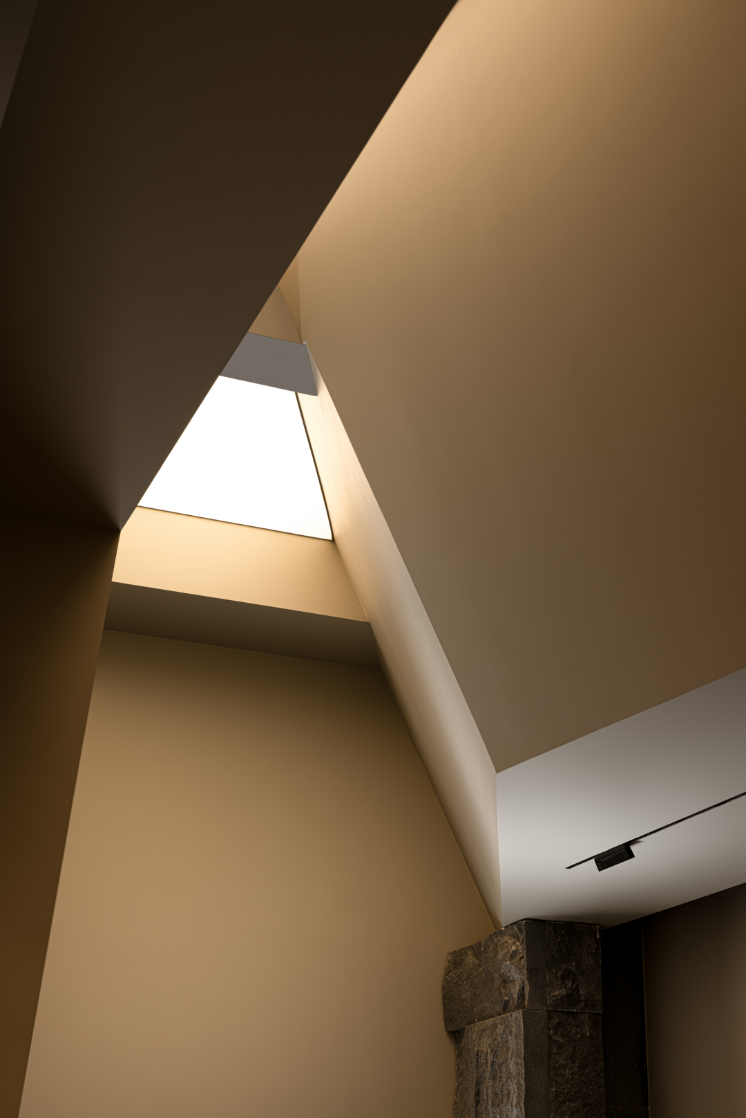 光之峡谷本杰明摩尔涂料展厅丨中国惠州丨质感建筑设计-45