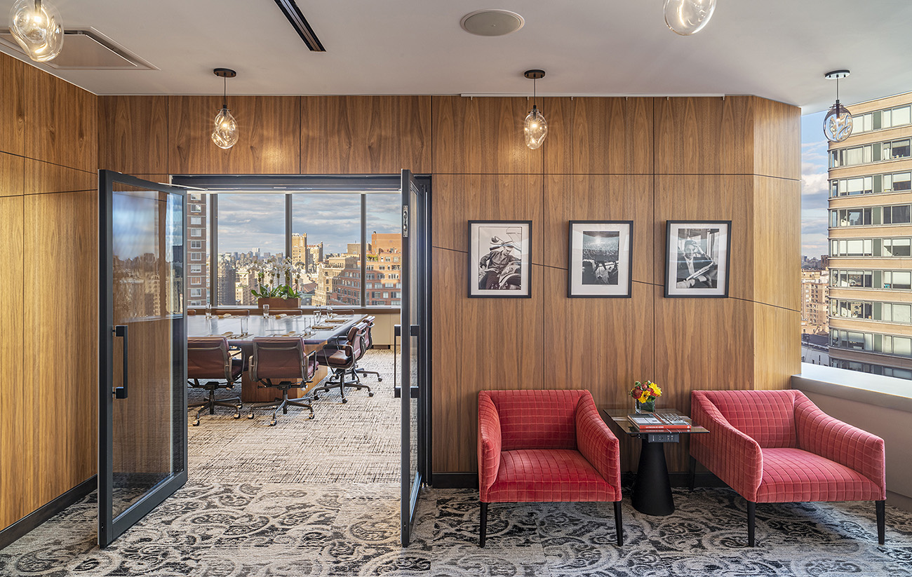 A Look Inside Tiger 21’s Elegant New NYC Office - Officelovin'-0